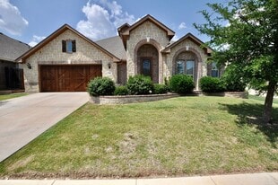 729 Paintbrush Ct in Aledo, TX - Building Photo