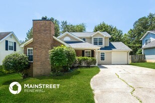 5883 Old Wellborn Trce in Lithonia, GA - Building Photo