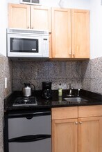 251 E 31st St in New York, NY - Building Photo - Building Photo