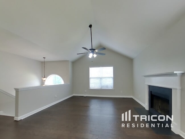 177 Crystal Creek Ln in Dallas, GA - Building Photo - Building Photo