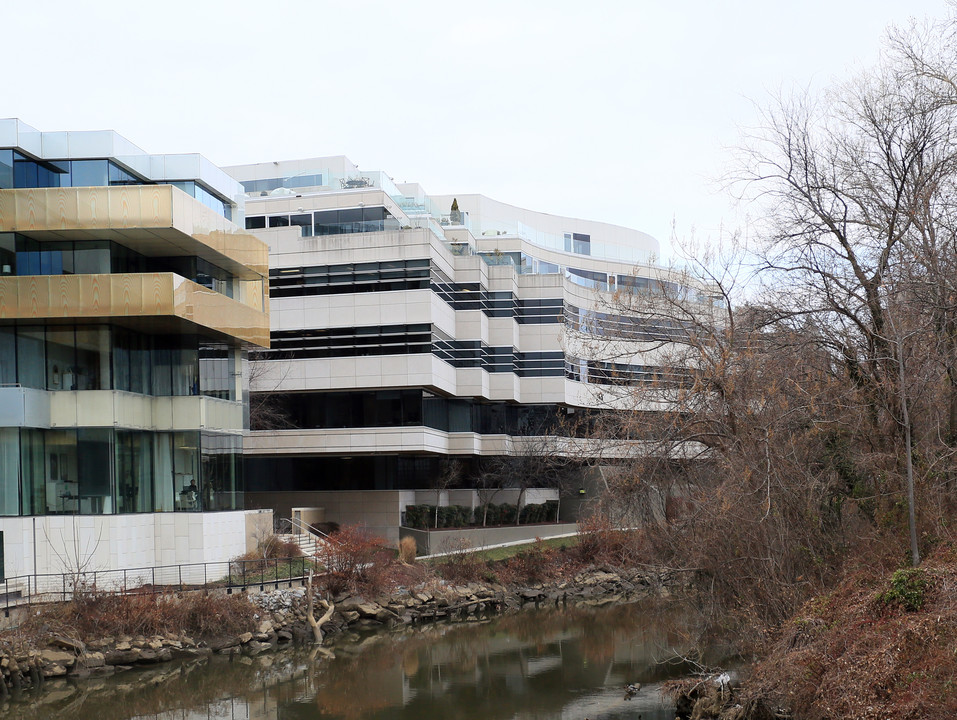 Residences at Harbourside in Washington, DC - Building Photo