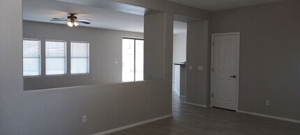 25663 W Lynne Ln in Buckeye, AZ - Foto de edificio - Building Photo
