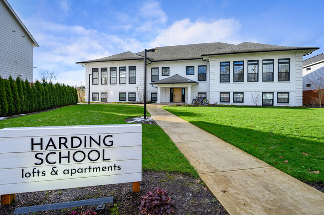 Harding School Lofts & Apartments