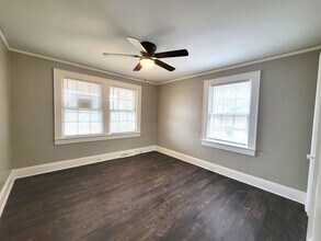 3810 Plainview Rd in Charlotte, NC - Building Photo - Building Photo