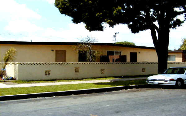 436 West Ave in Fullerton, CA - Foto de edificio