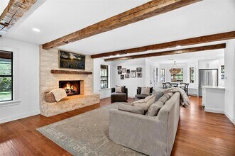 301 Medlin Creek Loop in Dripping Springs, TX - Building Photo - Building Photo