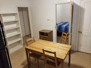 982 Wayne Ave in York, PA - Foto de edificio - Building Photo