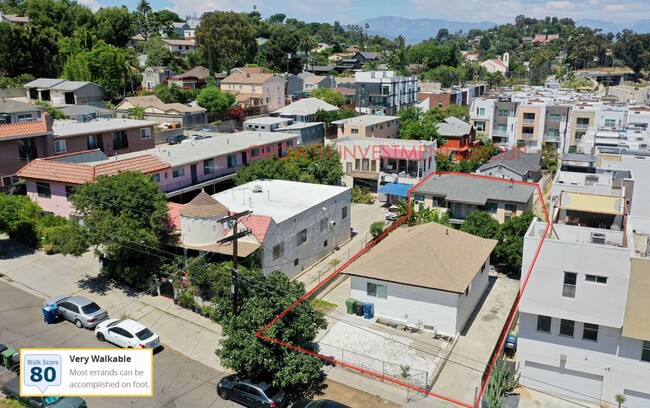 2225 Branden St in Los Angeles, CA - Building Photo - Building Photo