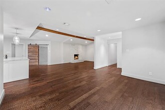 3945 Clubway Ln in Dallas, TX - Building Photo - Building Photo