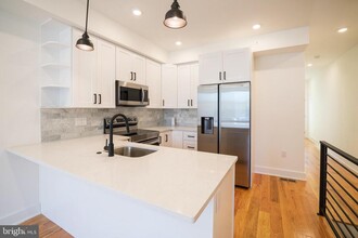 2022 N 5th St in Philadelphia, PA - Foto de edificio - Building Photo