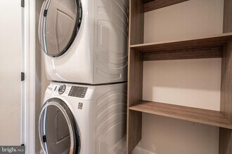 4094 LESLIE Ln in Philadelphia, PA - Building Photo - Building Photo