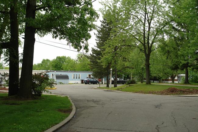 Whispering Sands Trailer Park in Valparaiso, IN - Building Photo - Building Photo