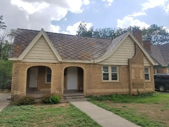 property at 2421 22nd St