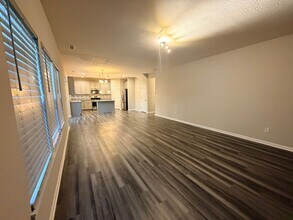 1325 Horse Shoe Bnd in Greenwood, IN - Building Photo - Building Photo