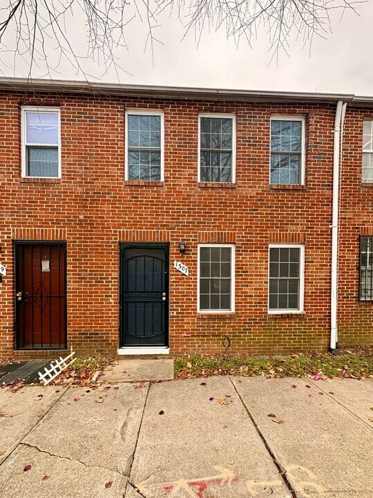 1307 E Madison St in Baltimore, MD - Building Photo