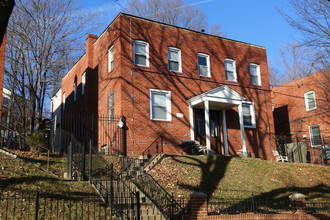 3117 Buena Vista Ter SE in Washington, DC - Building Photo - Building Photo