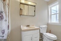 4211 Parrish St photo'