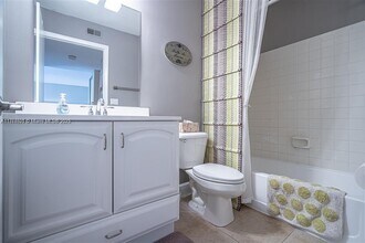 1245 SW 46th Ave in Pompano Beach, FL - Building Photo - Building Photo