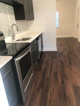 495 NW 132nd St in North Miami, FL - Building Photo - Building Photo