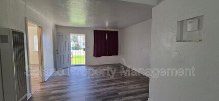 460 N Washington St in Dixon, CA - Building Photo - Building Photo