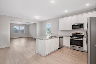 8439 Moonlight Bay Cir in Mont Belvieu, TX - Building Photo - Building Photo