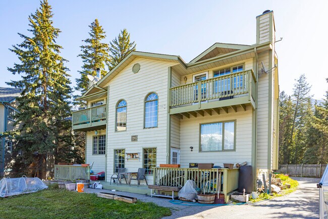 6 Black Rock Cres in Canmore, AB - Building Photo - Primary Photo