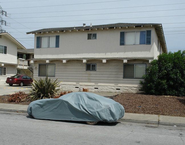 1752 Noranda Dr in Sunnyvale, CA - Foto de edificio - Building Photo