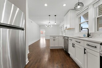 5304 W Cornelia Ave in Chicago, IL - Building Photo - Building Photo