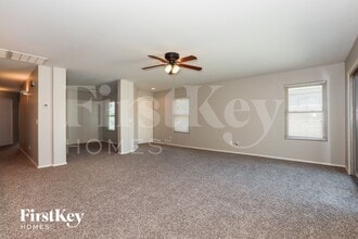 2050 W Hayden Peak Dr in San Tan Valley, AZ - Building Photo - Building Photo