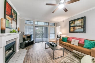 3530 Travis St in Dallas, TX - Building Photo - Building Photo