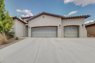 6011 Buckthorn Ave NW in Albuquerque, NM - Building Photo - Building Photo