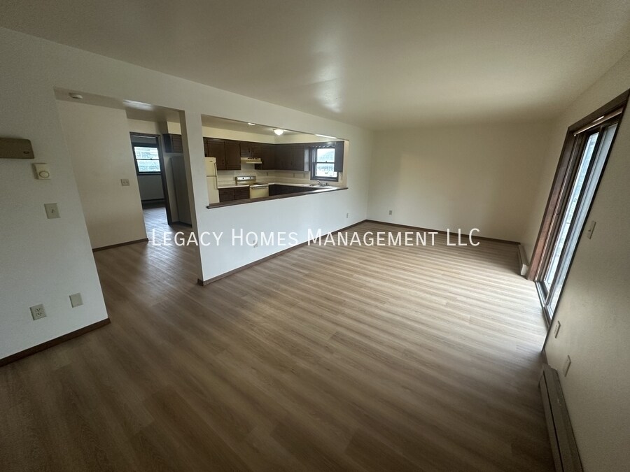 1023 Lawe St in Kaukauna, WI - Building Photo