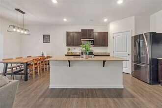 3741 Makeover Ct in Atlanta, GA - Building Photo - Building Photo