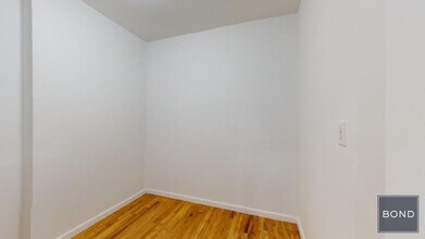 139 W 28th St in New York, NY - Building Photo - Building Photo