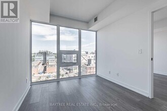 19 Western Battery Rd in Toronto, ON - Building Photo - Building Photo