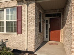 2 Solara Ct in Bolingbrook, IL - Building Photo - Building Photo