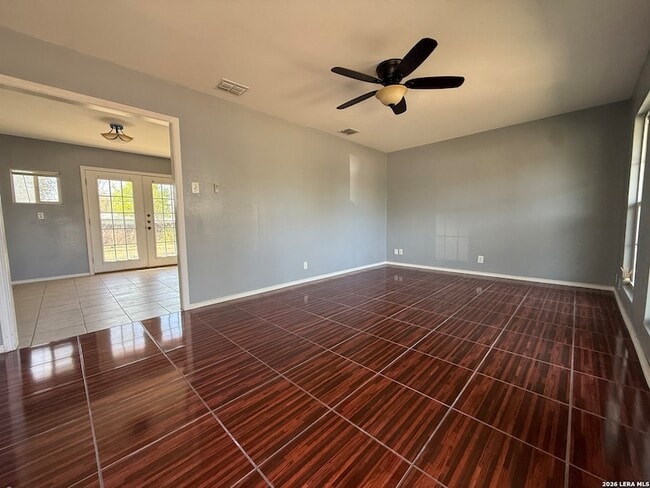 3730 La Sabre Dr in San Antonio, TX - Foto de edificio - Building Photo