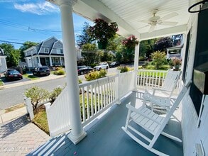 32 1st St in Rumson, NJ - Building Photo - Building Photo