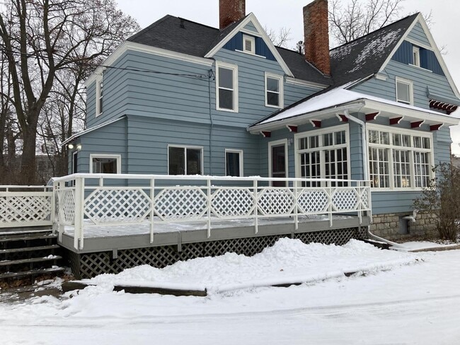 339 State St in Marinette, WI - Building Photo - Building Photo