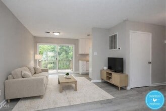 20 Creekside Cir, Unit 34 in Pittsboro, NC - Building Photo - Building Photo