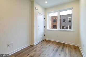 2342 Moore St in Philadelphia, PA - Building Photo - Building Photo