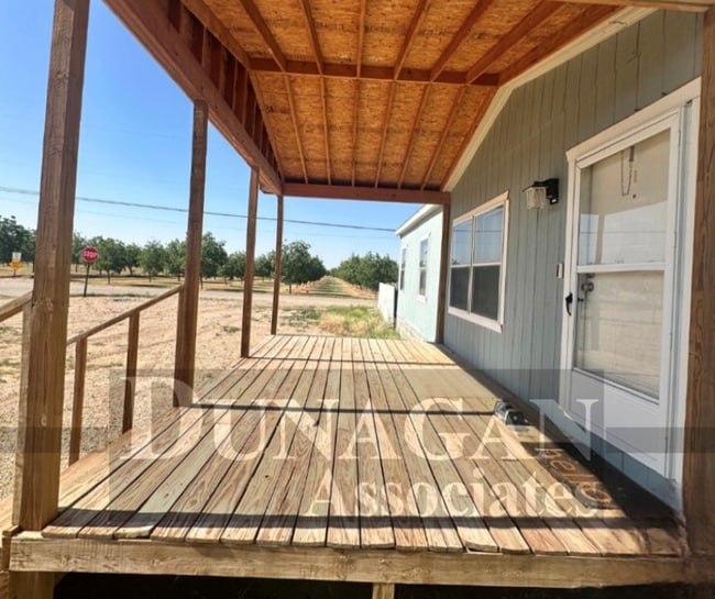 property at 5002 Chaparalles Dr