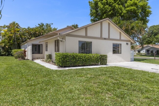 3115 NW 12th St in Delray Beach, FL - Building Photo - Building Photo