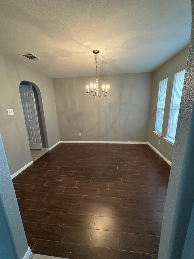 property at 4043 Hawthorn Glen Ct