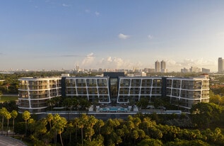 Avara in Miami Beach, FL - Building Photo