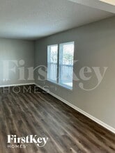 2284 Blossom Dr, Unit 2D in Greenwood, IN - Building Photo - Building Photo