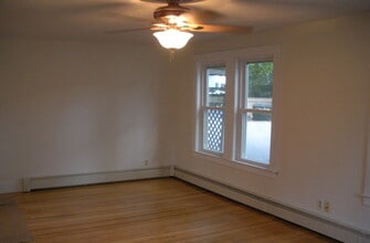 172 Saco Ave, Unit 7 in Old Orchard Beach, ME - Building Photo - Building Photo