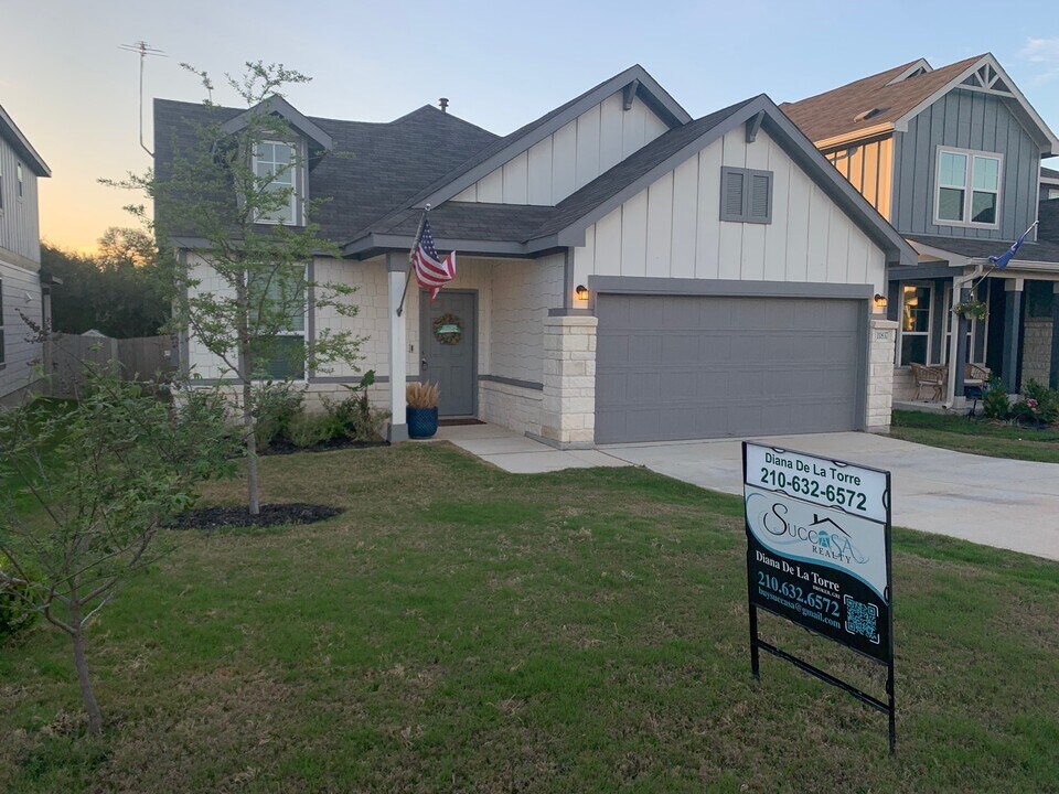 11837 Snowy River in San Antonio, TX - Building Photo