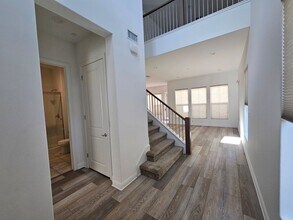 20841 Acorn Cir in Los Angeles, CA - Building Photo - Building Photo