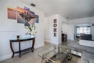 690 E 10th Ave in Hialeah, FL - Building Photo - Building Photo